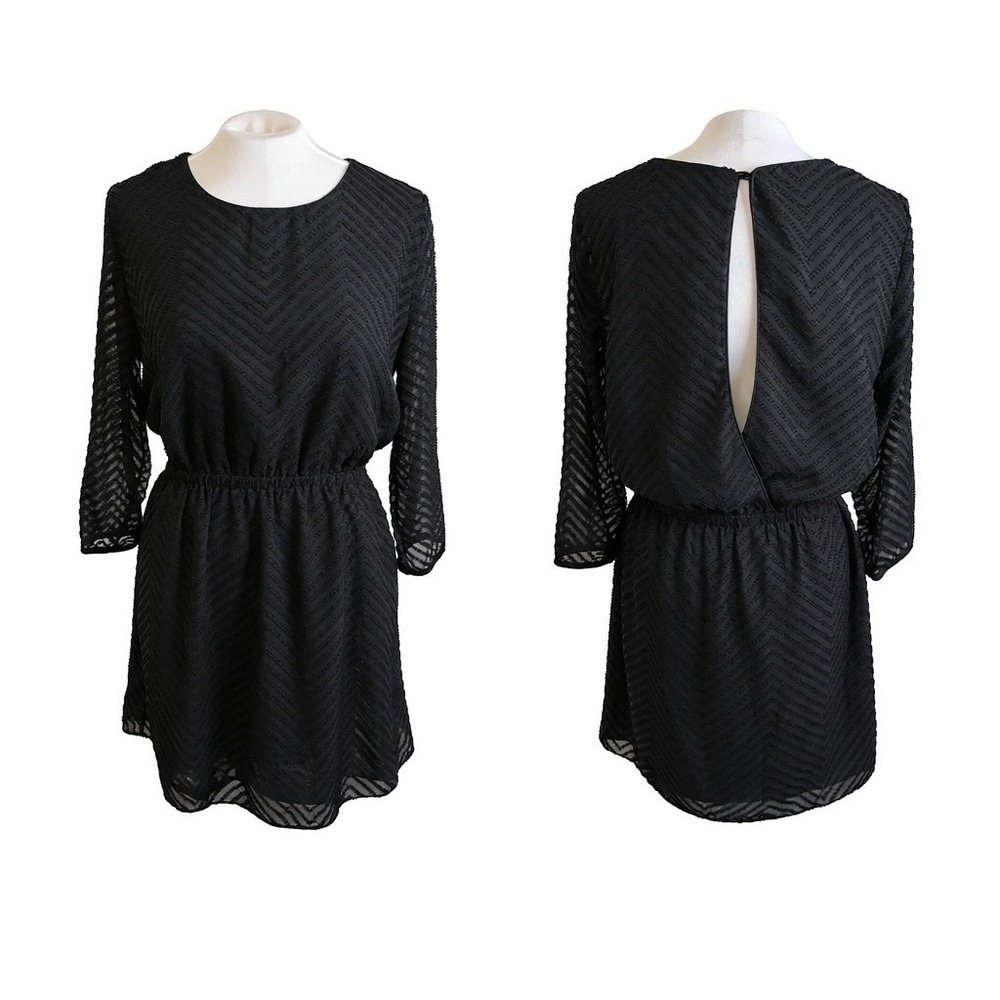 Suncoo Paris Black Chevron Textured Sheath Dress with Keyhole Back Size T3 / L